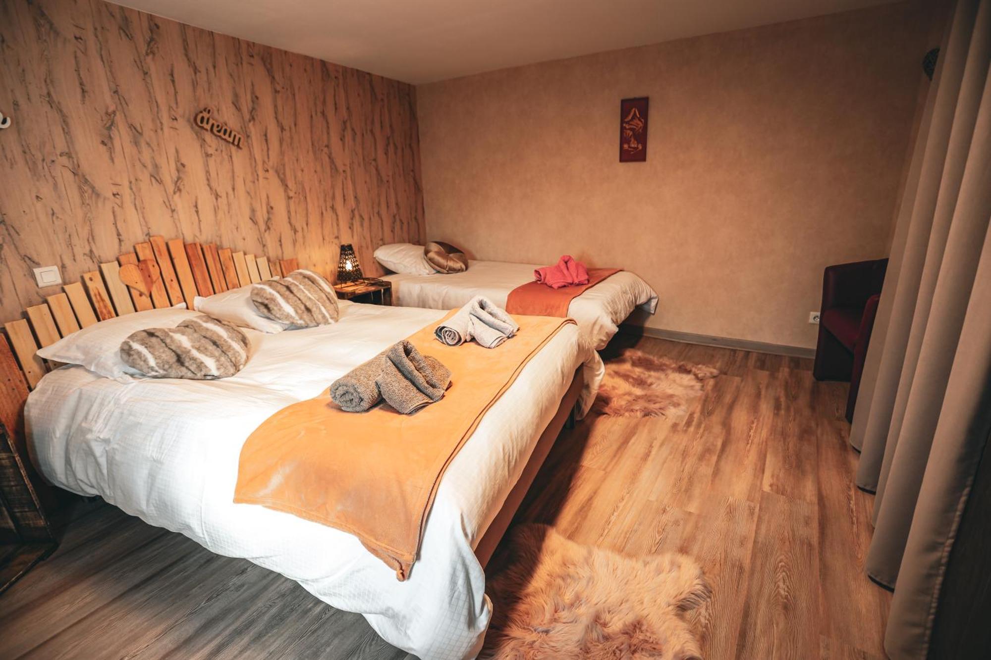 Gite , Au Dormeur Du Val Vireux-Wallerand Kültér fotó