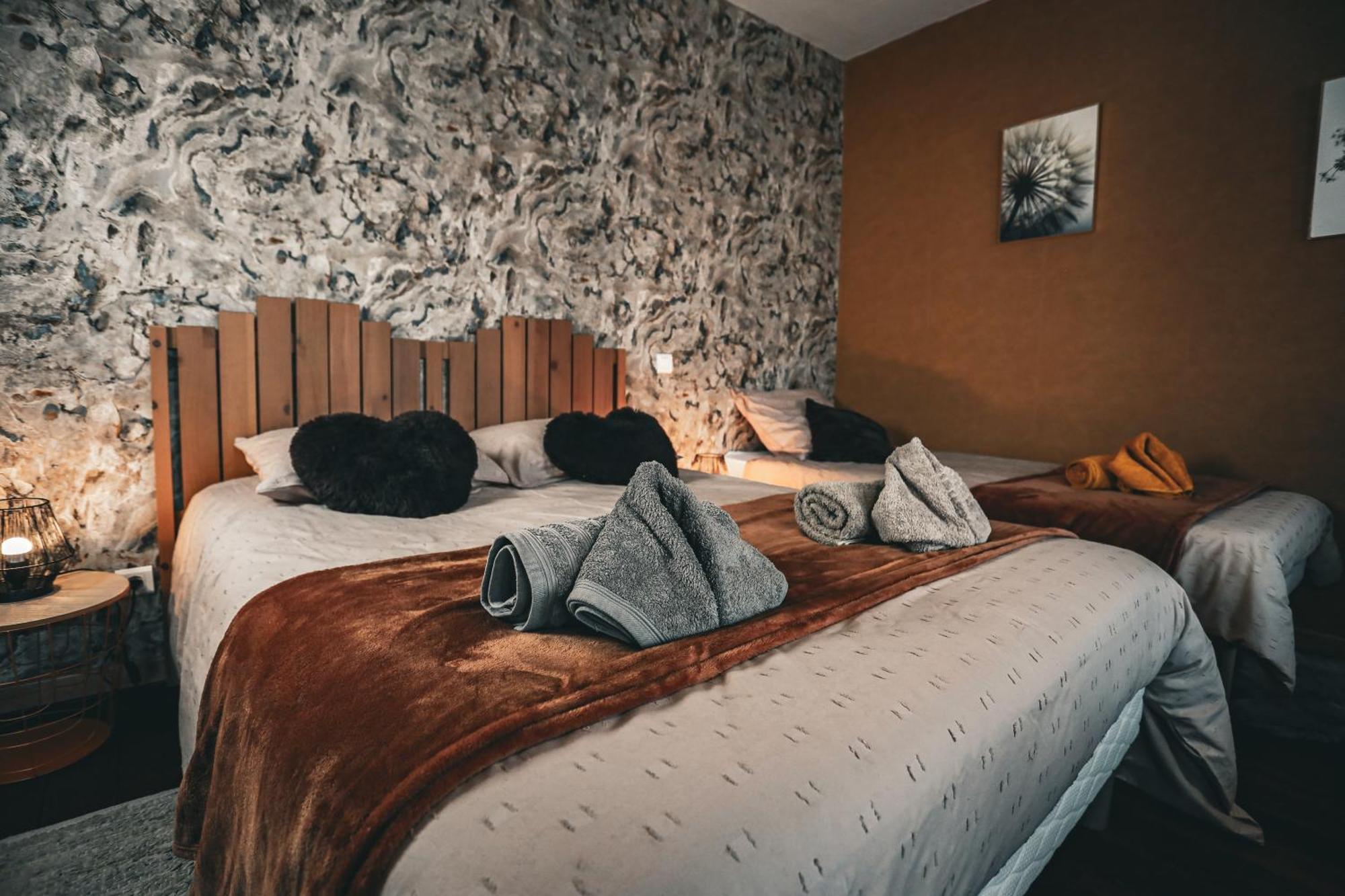Gite , Au Dormeur Du Val Vireux-Wallerand Kültér fotó